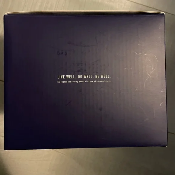 NWT AURIA wood Diffuser -brand new, never used - Picture 2 of 3